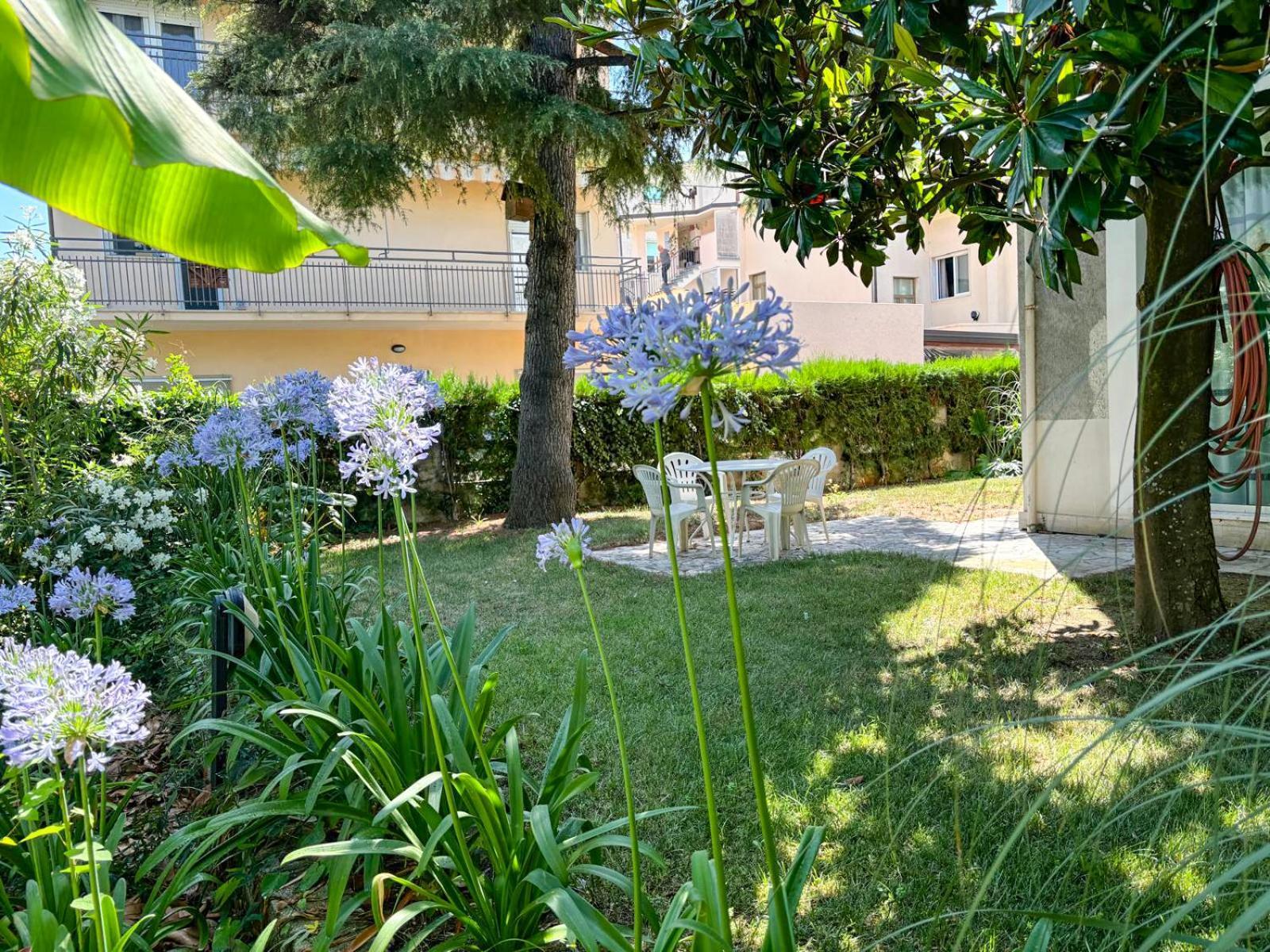 Loft 3, A 150 M Dal Mare, Pineto Centro Apartment Bagian luar foto